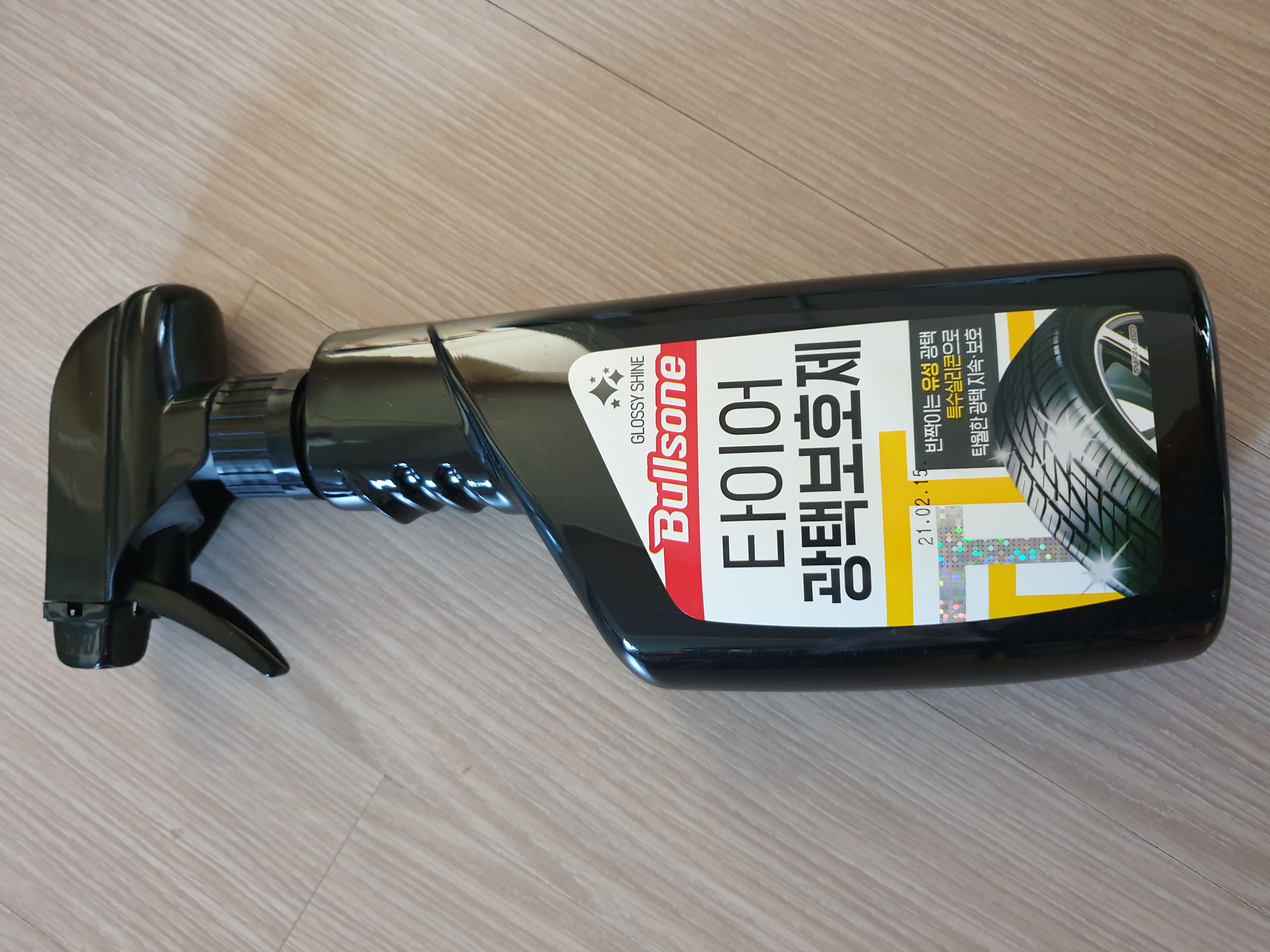 타이어광택보호제