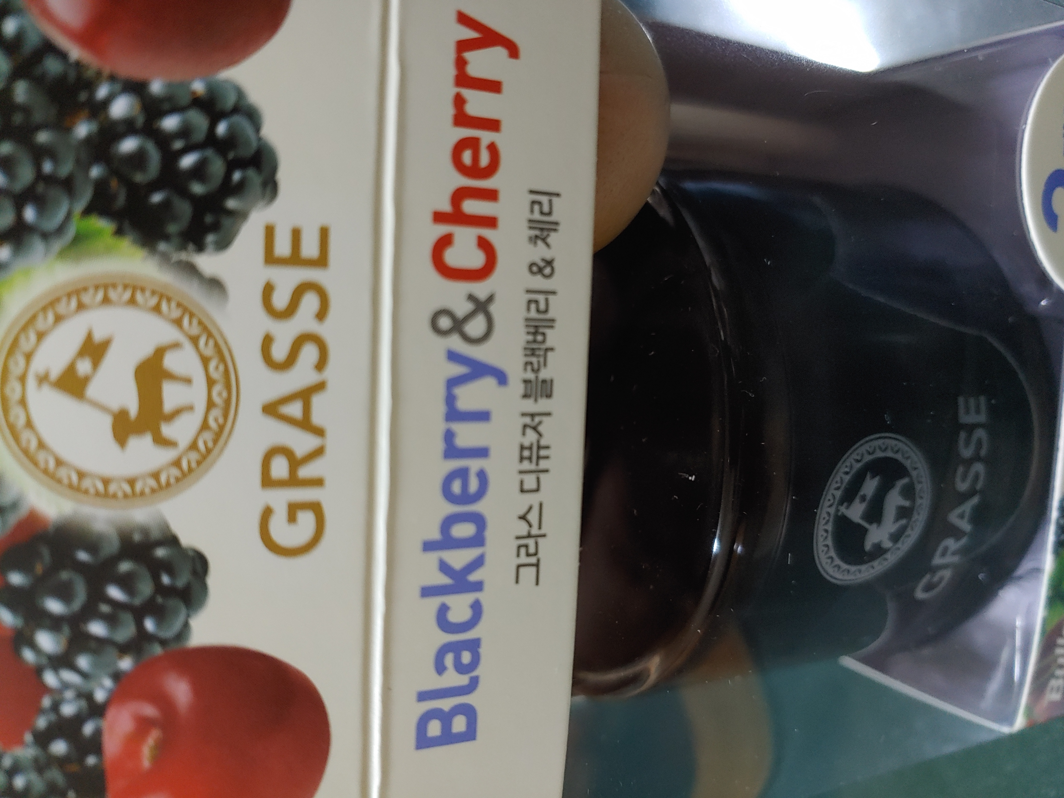 한번쓰고 계속 쓸려고합니다.