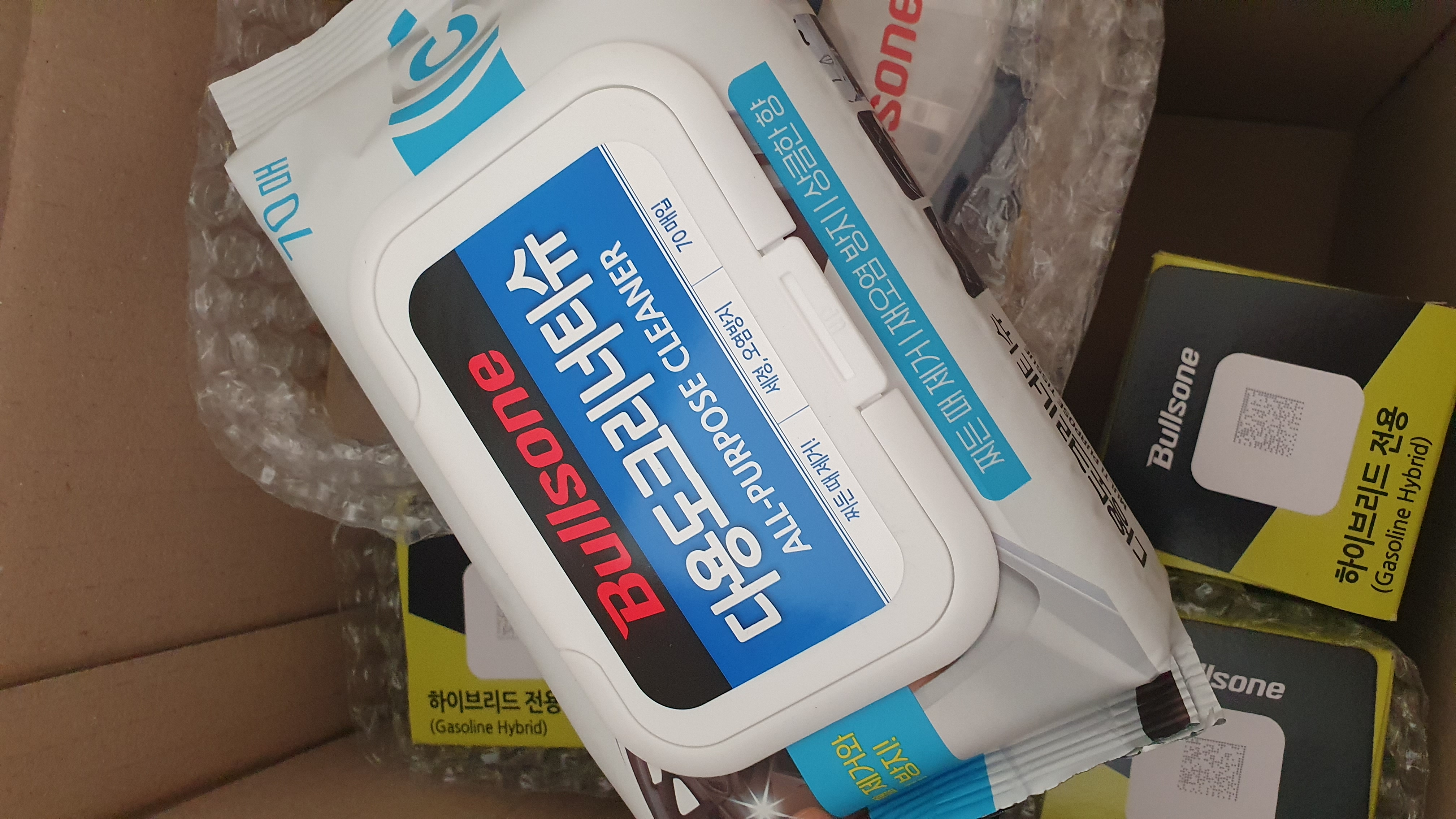 대쉬보드 닦으려고