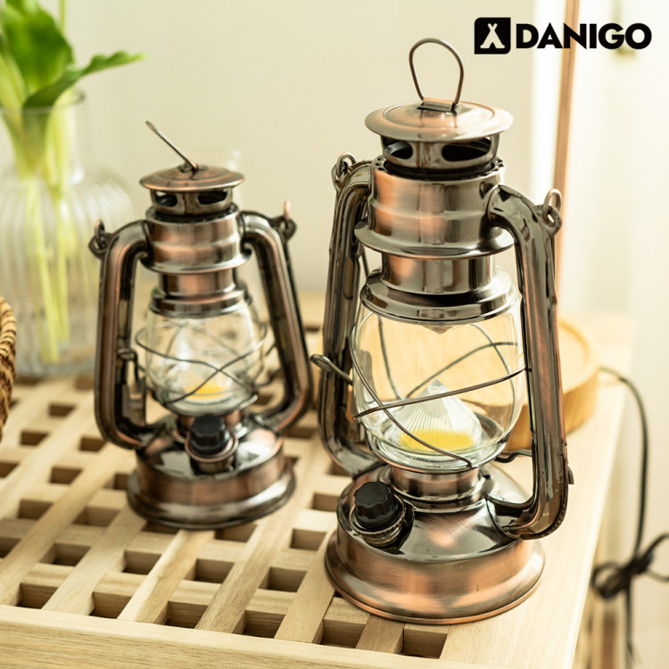 add_vintage_lantern_20221101_482070.jpg