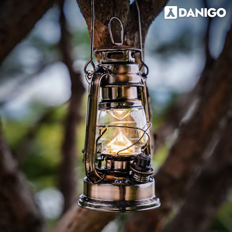 add_vintage_lantern_20221101_805087.jpg